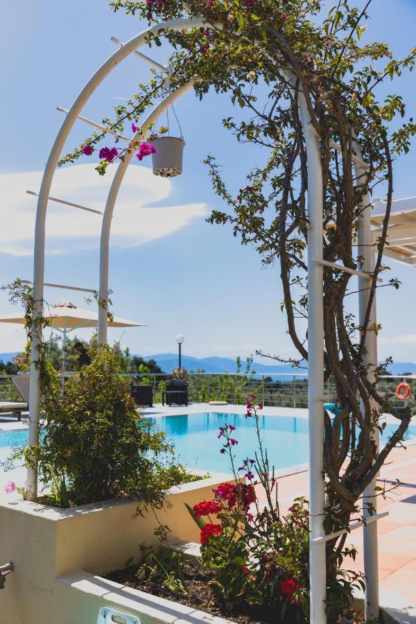 Kouvelia Country Home Luxury Villa Rental Nerotrivia Luaran gambar
