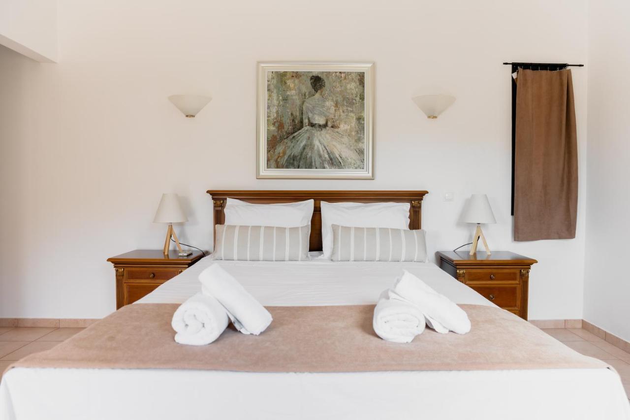 Kouvelia Country Home Luxury Villa Rental Nerotrivia Luaran gambar