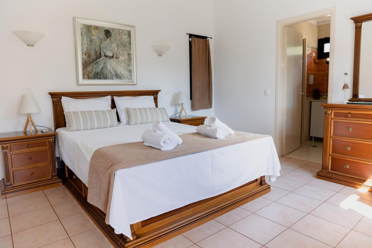 Kouvelia Country Home Luxury Villa Rental Nerotrivia Luaran gambar
