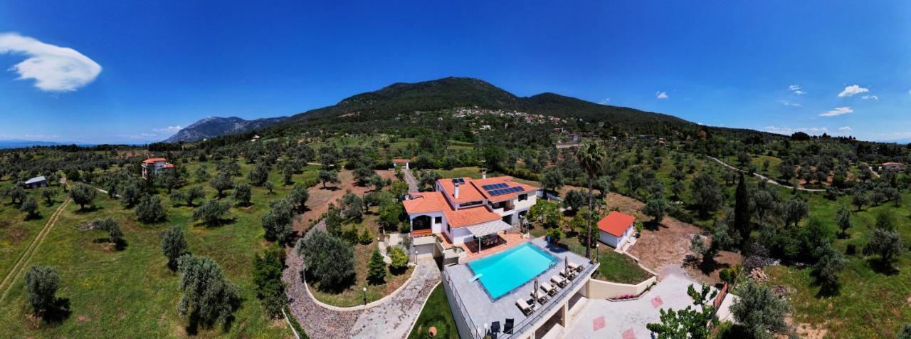 Kouvelia Country Home Luxury Villa Rental Nerotrivia Luaran gambar