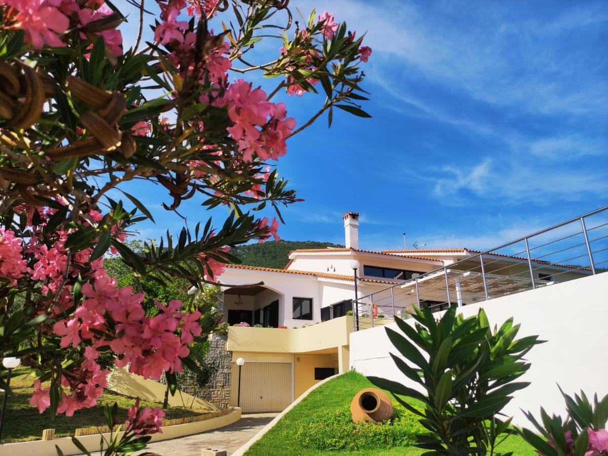 Kouvelia Country Home Luxury Villa Rental Nerotrivia Luaran gambar